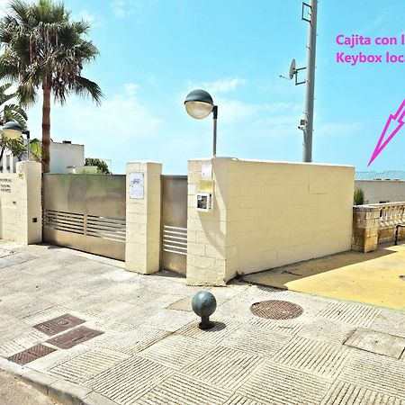 On Beach Deluxe Apartment With Pools And Own Garden El Puerto de Santa Maria Ngoại thất bức ảnh
