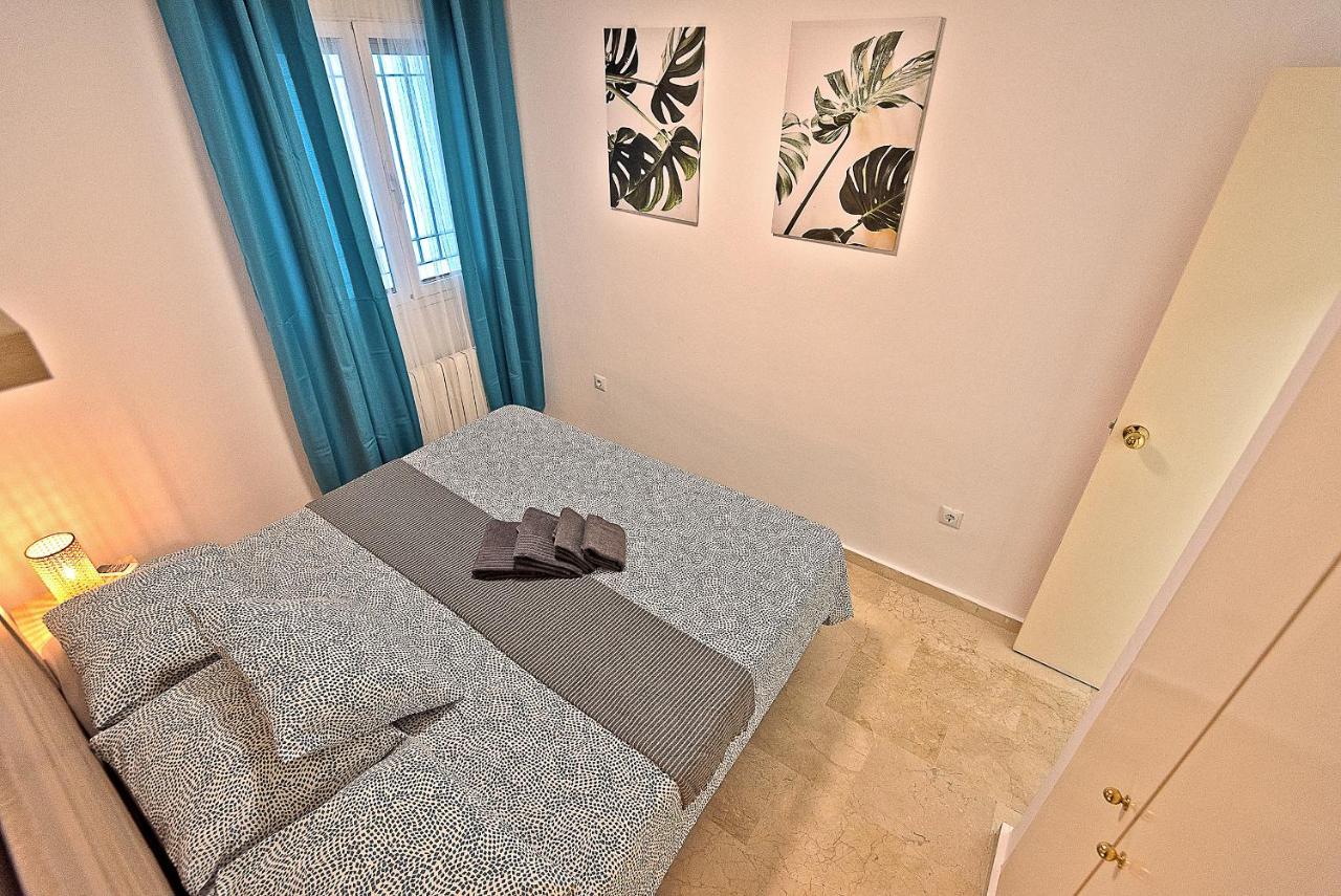 On Beach Deluxe Apartment With Pools And Own Garden El Puerto de Santa Maria Ngoại thất bức ảnh