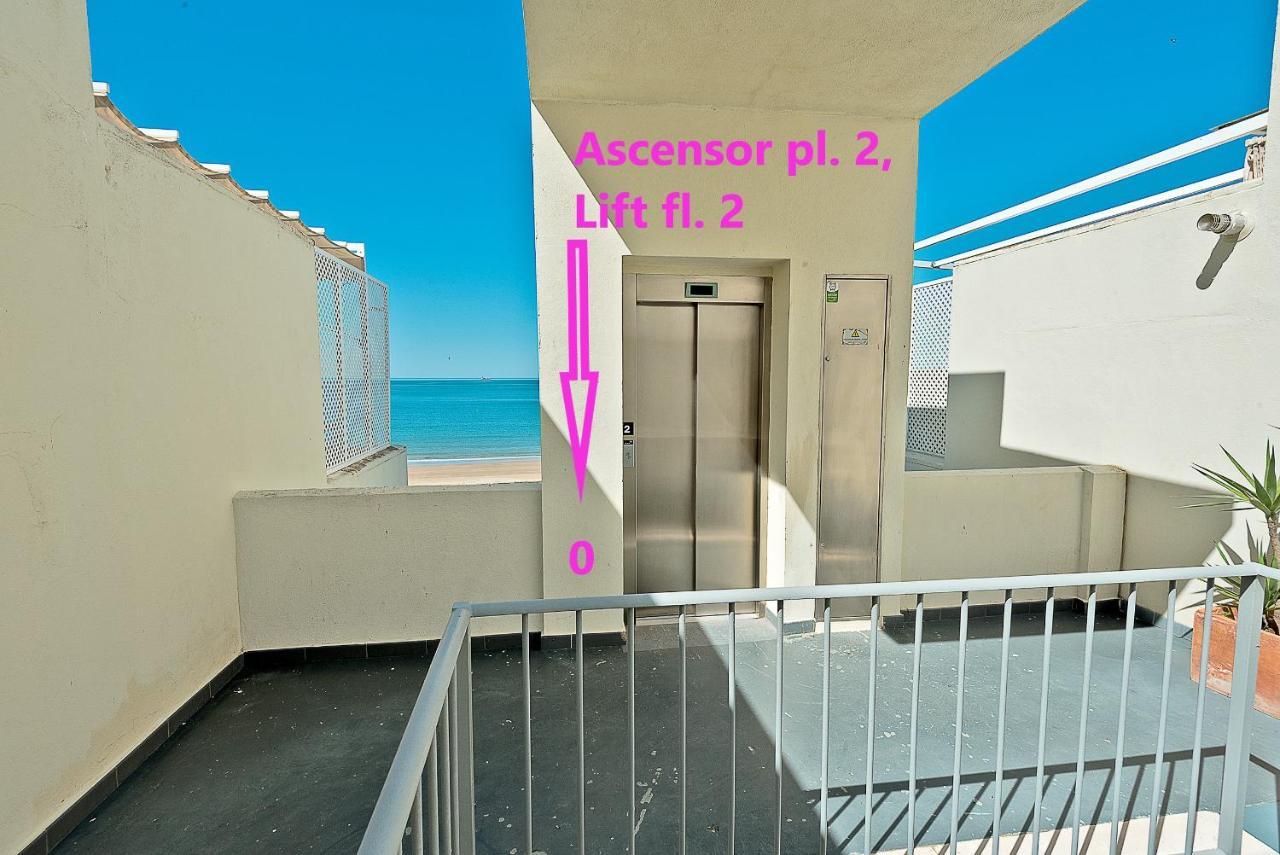 On Beach Deluxe Apartment With Pools And Own Garden El Puerto de Santa Maria Ngoại thất bức ảnh
