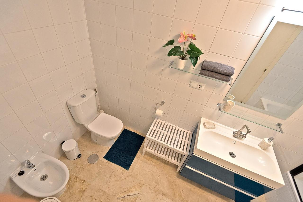 On Beach Deluxe Apartment With Pools And Own Garden El Puerto de Santa Maria Ngoại thất bức ảnh